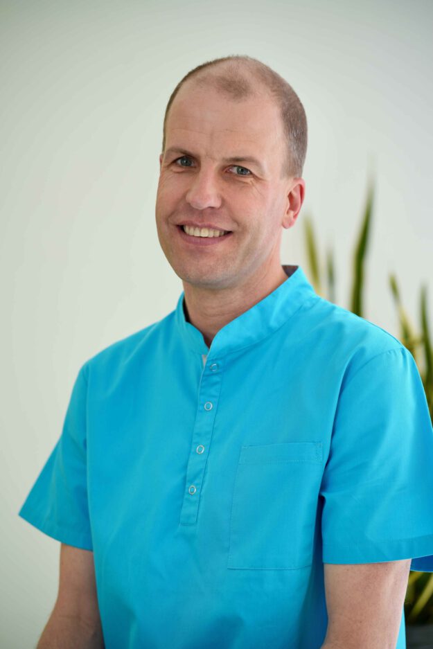 Zahnarzt Dr. med. Roland Stratmann